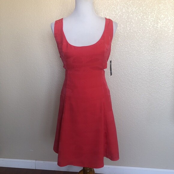 Guess Spike Punch Nathaly Cutout A-Line Mini Dress Size L Red Pink New - Picture 3 of 11
